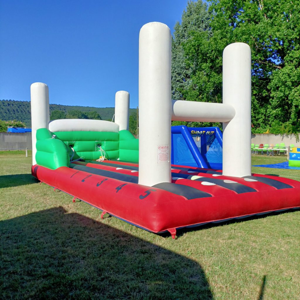Location jeu gonflable Equalizer rugby